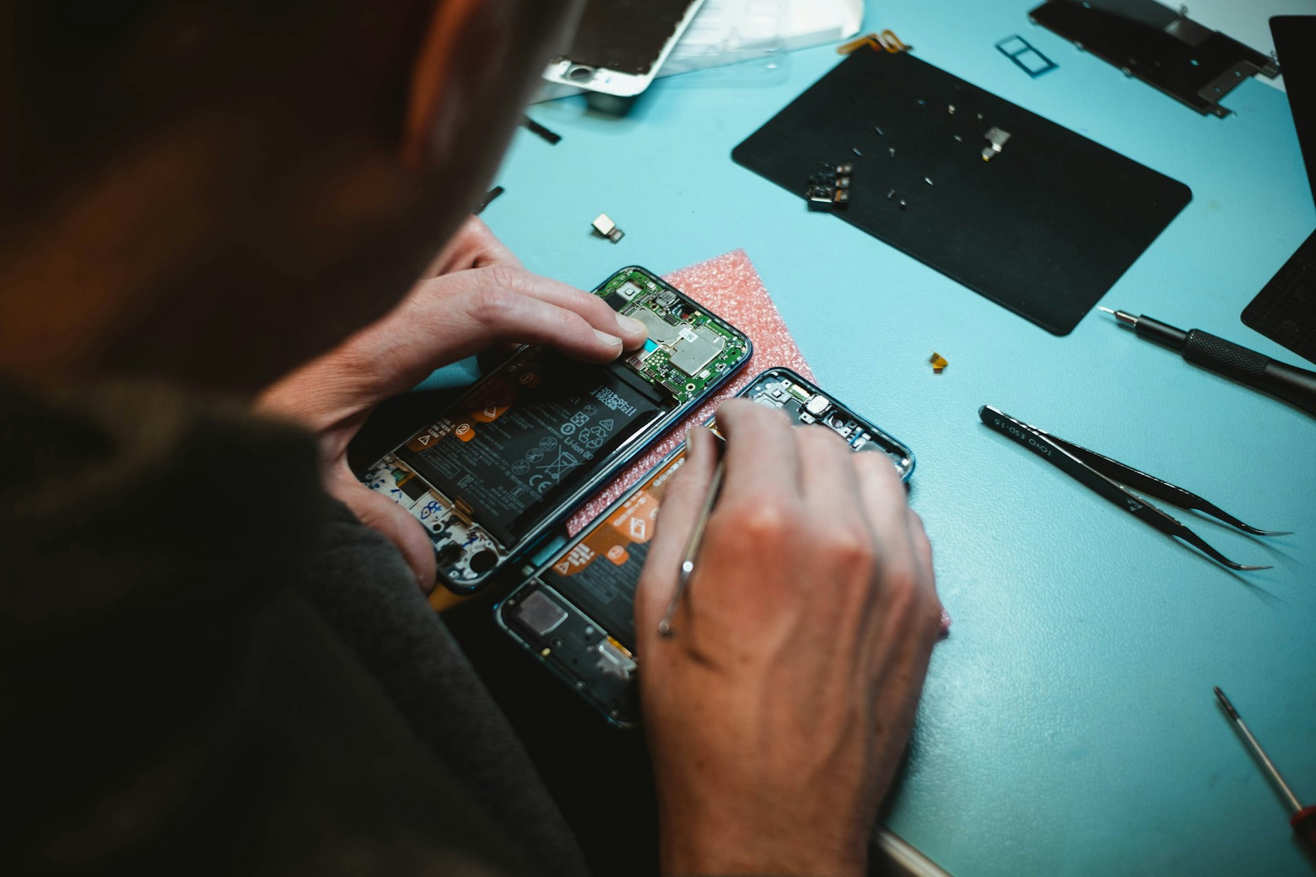 🔧 Fixing what connects you to the world! Our expert technicians ensure every phone gets the care it deserves — fast, reliable, and affordable repairs at Universal Phone Services Woden.